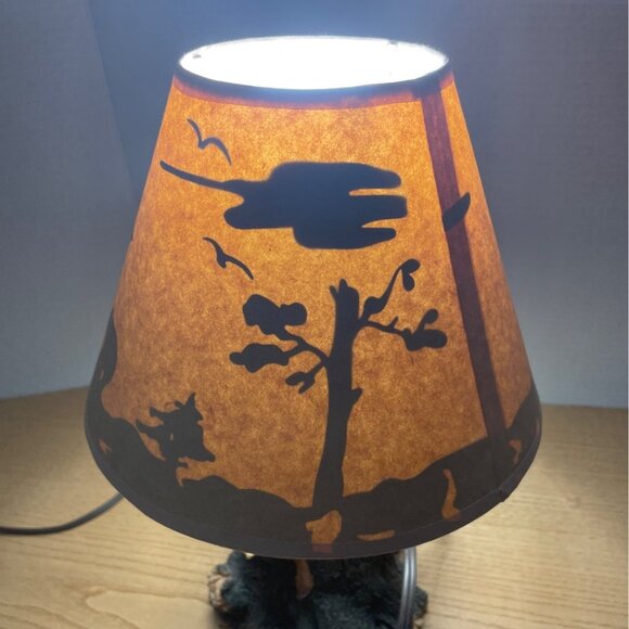 Rustic Tree Table Lamp w Bear Scene Cutouts Amber Glow Shade Lodge Cabin Decor - Picture 6 of 8